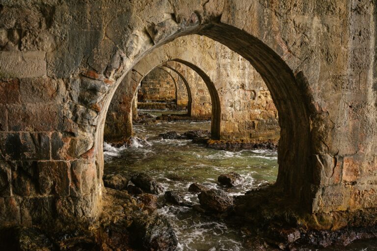 Exploring the Role of Underwater Construction in Coastal and Offshore Development